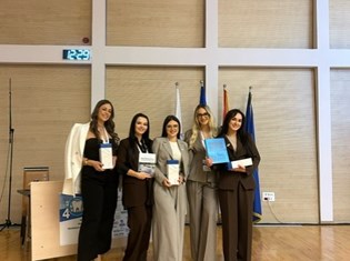 nagrađeni studenti (1).jpg